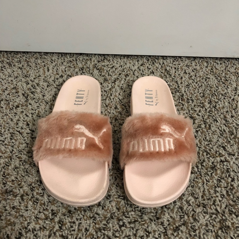 Pink Fenty Puma Fur Slides (not true to size)